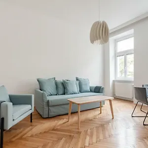 universum-apartment-2.vienna-besthotels.com/